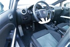 Seat Leon - 2.0 TFSI Cupra R 265 pk Schuif-Kanteldak/Navi/PDC
