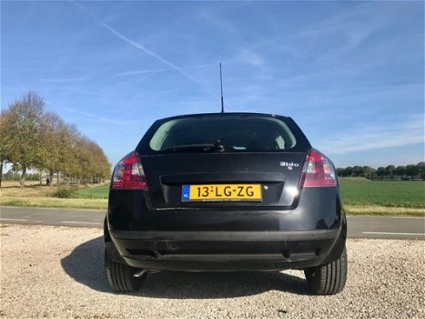 Fiat Stilo - 1.2-16V Active, BJ 2002, Ruime APK, Nette Auto - 1