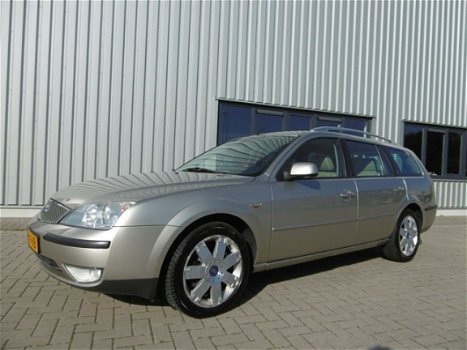 Ford Mondeo Wagon - 2.0-16V Ghia Executive Automaat - 1