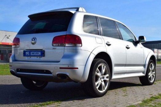 Volkswagen Touareg - 4.2 V8 KONINGSKORTING YOUNGTIMER R-LINE 4x4, Navi, Clima, Cruise, Schuifdak, Le - 1