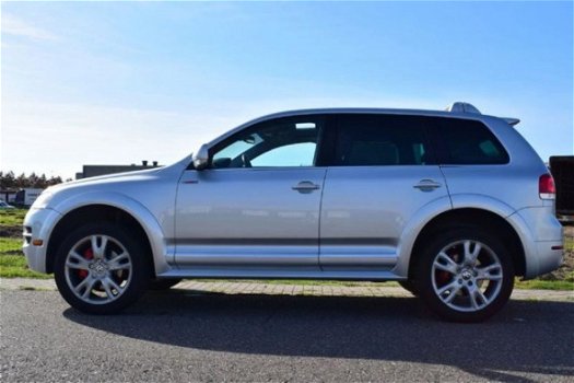 Volkswagen Touareg - 4.2 V8 KONINGSKORTING YOUNGTIMER R-LINE 4x4, Navi, Clima, Cruise, Schuifdak, Le - 1