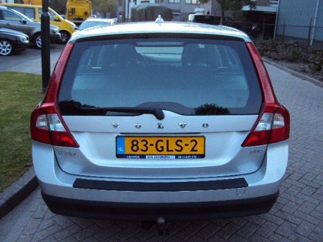 Volvo V70 - Diesel 2.0D 136PK KINETIC - 1