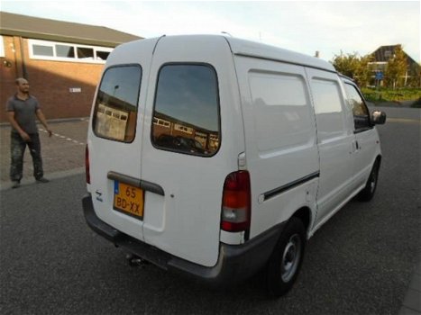 Nissan Vanette - 2.3 Cargo Basis - 1