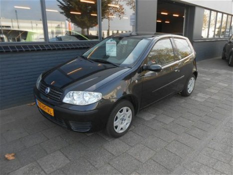 Fiat Punto - 1.4-16V NAVIGATOR - 1