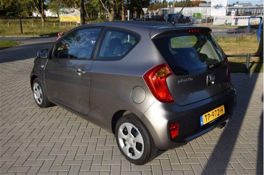 Kia Picanto - 1.0 CVVT AIRCO Airco | Stoelverwarming | Elek.ramen voor | 1 maand garantie - 1