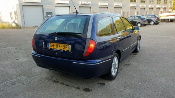 Lancia Lybra SW - 1.9 JTD INTENSA Young timer, bijtelling vriendelijk.Alle denkbare optie, s - 1