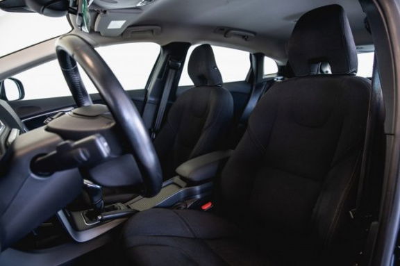 Volvo V40 - T3 Kinetic, Intro Line. Zorgeloos genieten - Afbeelding 6