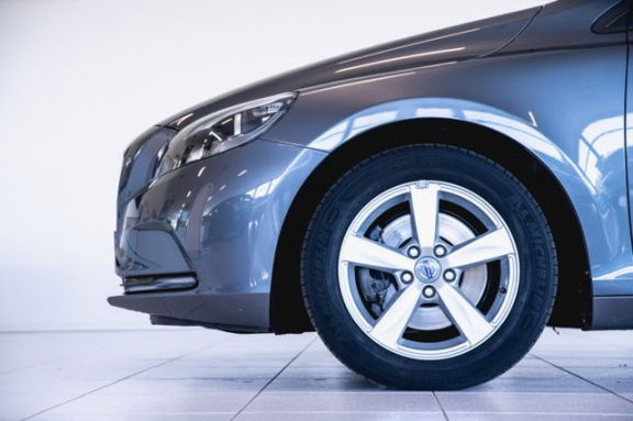 Volvo V40 - T3 Kinetic, Intro Line. Zorgeloos genieten - Afbeelding 7