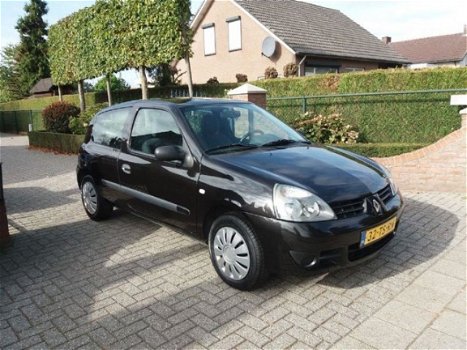 Renault Clio - 1.2 Campus Acces 43 kw - 1