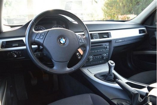 BMW 3-serie Touring - 320d Effi Dyn Edition Luxury cruise voll onderh - 1