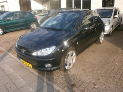 Peugeot 206 - 1.6-16V Griffe - 1