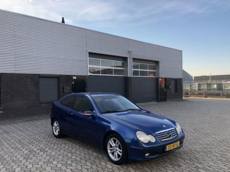 Mercedes-Benz C-klasse Sportcoupé - 200 K, GROOT NAVI, PDC, APK, NAP - 1