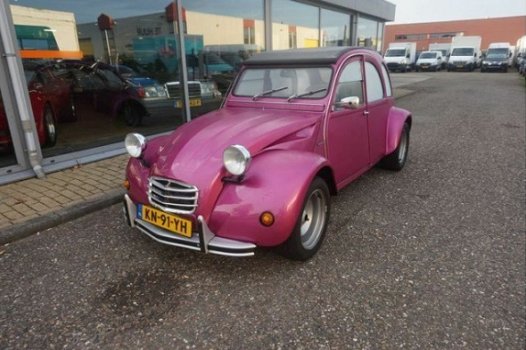 Citroën 2 CV - 2CV6 Special - 1