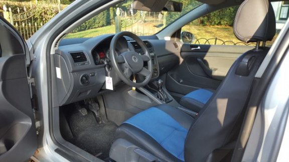 Volkswagen Golf - 1.9 TDI Trendline Licht metalen velgen-airco-centrale deurvergrendeling-stuntprijs - 1