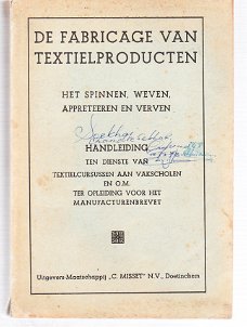 De fabricage van textielproducten door A.J. Handels