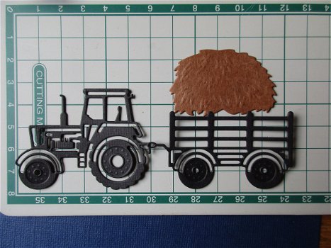 147 Stans tractor en hooiwagen. - 2