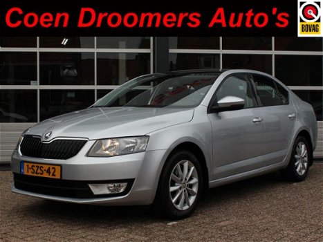 Skoda Octavia - 1.2 TSI Greentech Ambition Businessline (Panoramadak, Cruise Ctrl, Navigatie, Trekha - 1