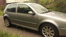 Volkswagen Golf - 1.6-16V Pacific