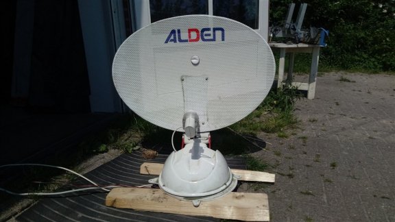 alden vol automatische schotel met a10 TV. - 3