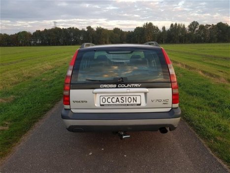 Volvo V70 Cross Country - XC 2.0 T5 AWD 226PK ZEER UNIEK - 1