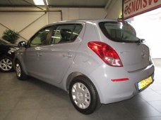 Hyundai i20 - 1.2 5DRS / AIRCO / NARDO GRIJS ZEER MOOI