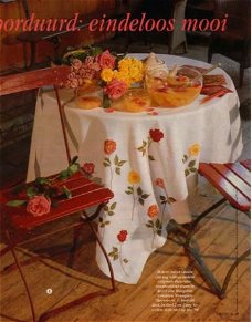 Borduurpatroon rozen in kruisssteek tafelkleed