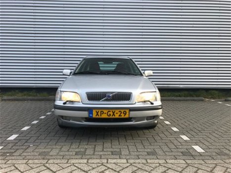 Volvo S40 - 1.8 AIRCO *KOPLAMPWISSERS*APK - 1