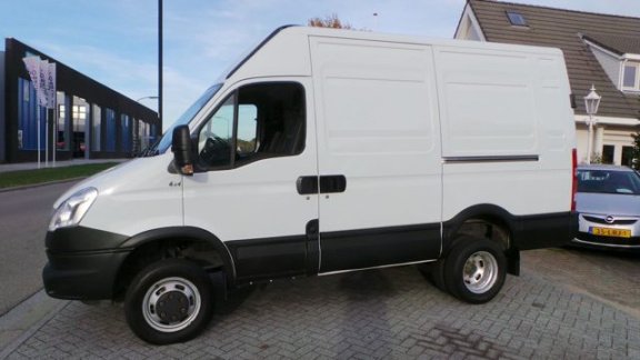 Iveco Daily - 35 C 17V 300 H2 L 4x4 airco, standkachel 3500kg trekken - 1