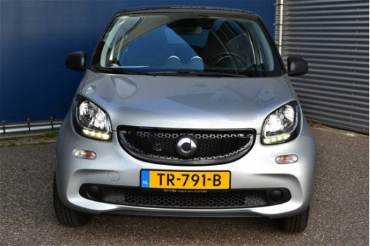 Smart Forfour - 1.0 Business Solution - 1