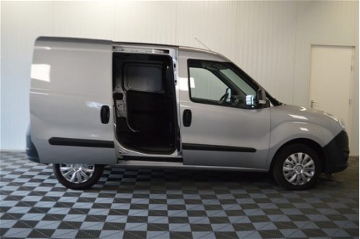 Opel Combo - 1.3 CDTi slechts 70DKM + NAVI + AIRCO - 1