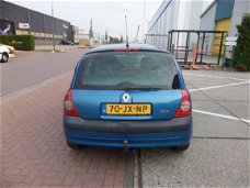 Renault Clio - 1.4 16v privilege