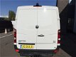 Volkswagen Crafter - Airco, Navi, 30 2.0 TDI L1H1 BM Trekhaak 2000 kg.& Opstap Lease per maand € 305 - 1 - Thumbnail