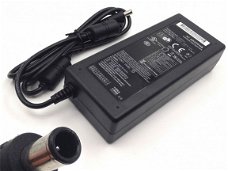 100 - 240V, 50/60 Hz, 2.0A 19V - 7.37A, 140W LG 140W Adaptador