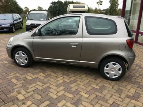 Toyota Yaris - 1.3vvti linea terra - 1