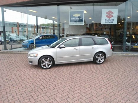 Volvo V50 - 2.4 Edition II AUTOMAAT, LEDER, NAVIGATIE - 1