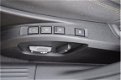 Volvo V40 Cross Country - D3 5-Cilinder Momentum - Xenon/Stoelverw./Navi/Panoramadak - 1 - Thumbnail