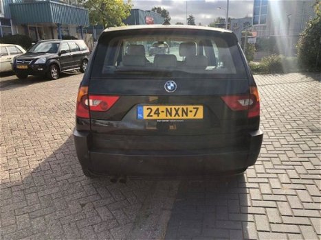BMW X3 - 2.5i Executive - 1
