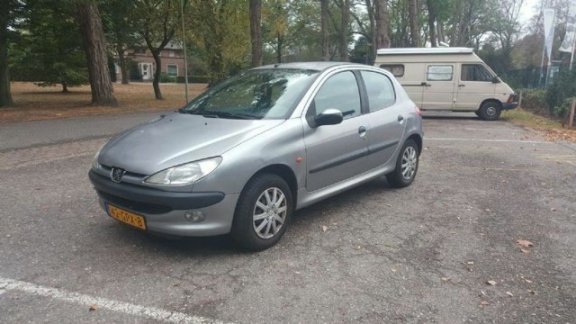 Peugeot 206 - 1.4 XR - 1