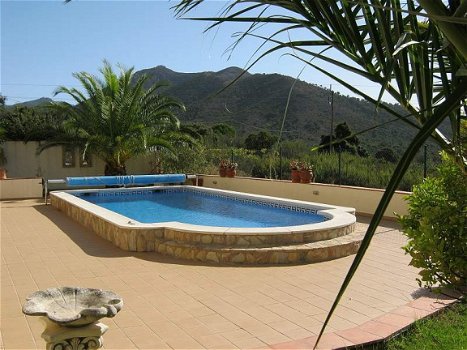 Villa v. 8 personen met zwembad op Mas Fumats in Rosas, Noord Spanje - 3