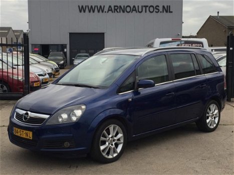 Opel Zafira - 1.9 CDTi Cosmo 7-PERSOONS, AIRCO(CLIMA), CRUISE CONTROL, HALF-LEDER INTERIEUR, PARKEER - 1