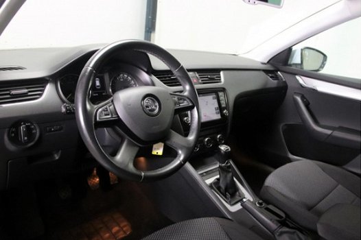 Skoda Octavia Combi - 1.6 TDI Greenline Businessline Navigatie Stoelverwarming ECC 200x Vw-Audi-Seat - 1
