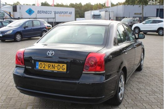 Toyota Avensis - 1.6 VVTi Linea Terra airco, radio cd, elektrische ramen, parkeersensoren - 1