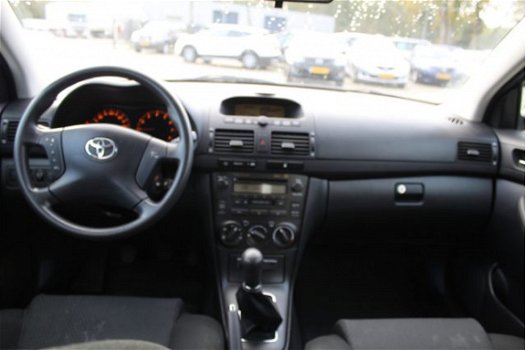 Toyota Avensis - 1.6 VVTi Linea Terra airco, radio cd, elektrische ramen, parkeersensoren - 1