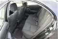 Toyota Avensis - 1.6 VVTi Linea Terra airco, radio cd, elektrische ramen, parkeersensoren - 1 - Thumbnail