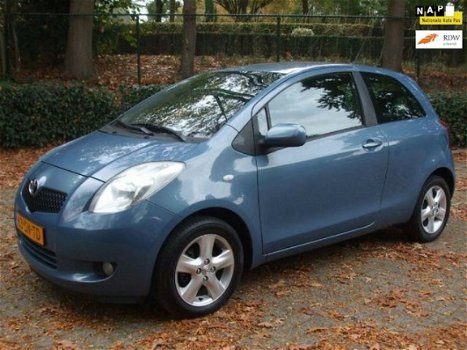 Toyota Yaris - 1.3 VVTi Luna 3 drs clima nwe koppeling nwe APK - 1