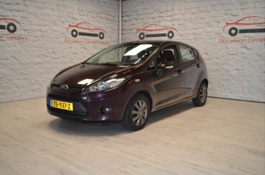 Ford Fiesta - 1.4 Ghia Hele nette en mooie auto - 1