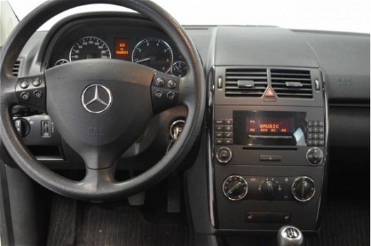 Mercedes-Benz A-klasse - 150 Classic , hele mooie en goede auto met hogere instap - 1
