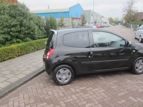 Renault Twingo - 1.2-16V Collection airco 8657km nap boekjes - 1