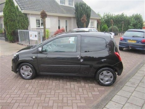 Renault Twingo - 1.2-16V Collection airco 8657km nap boekjes - 1