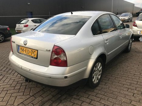 Volkswagen Passat - 1.9 TDI Sedan 74kW/101pk | Xenon - 1